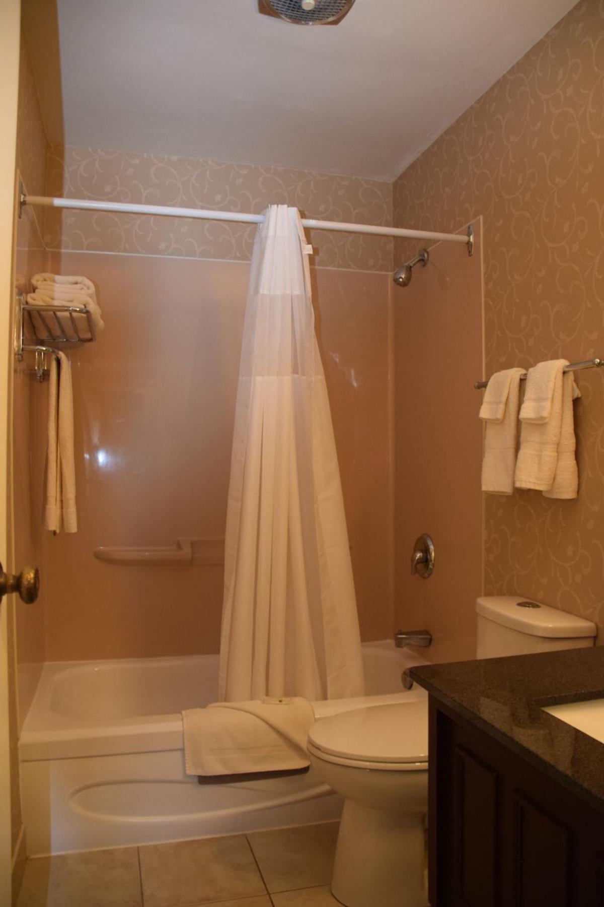 Rodeway Inn Festival Stratford Bilik gambar